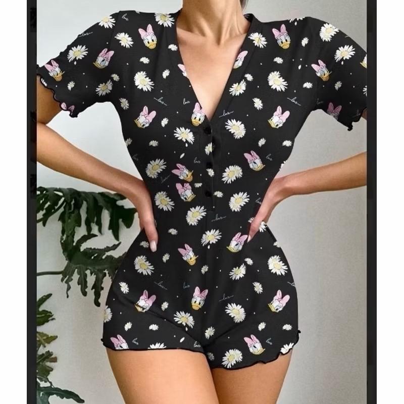 Macaquinho Pijama Com Botões em Suede Personagem